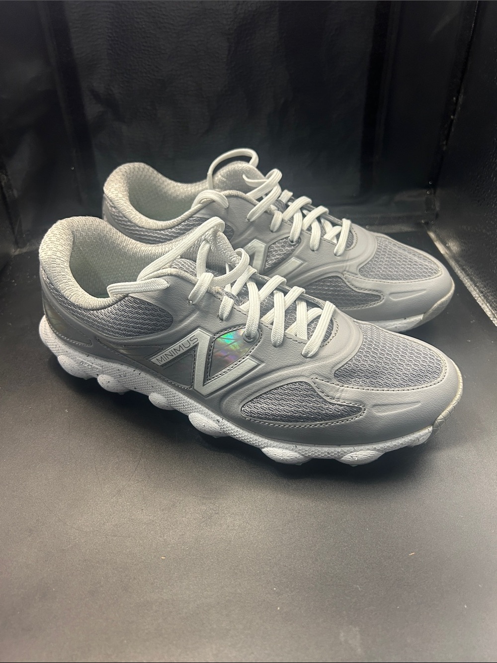 New Balance woman’s Light Grey Mesh & Synthetic Golf Sneakers